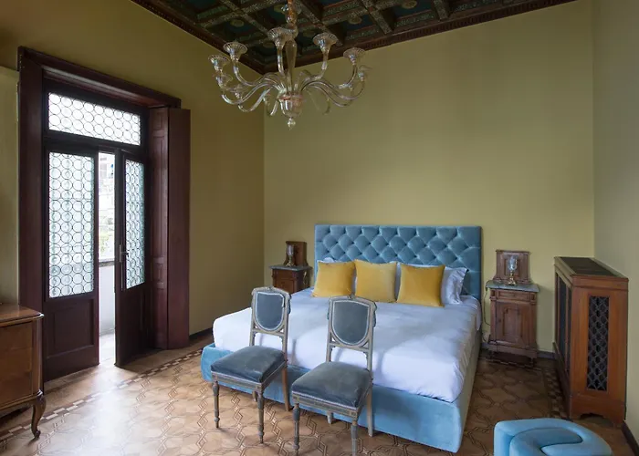 La Regia Guest house 4*
