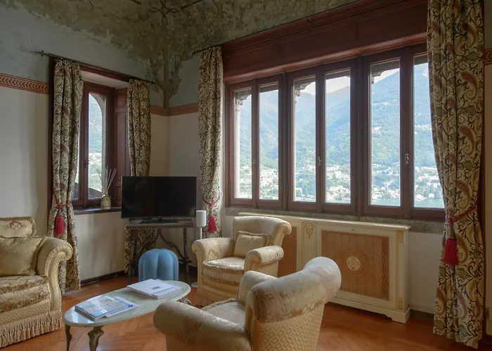 Guest house La Regia 4*